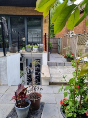 Modern self contain studio Own Private Access